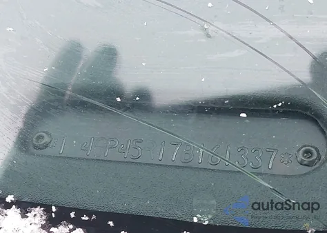 2007 Dodge Caravan Sxt from USA, damaged, VIN 1D4GP45R17B161337